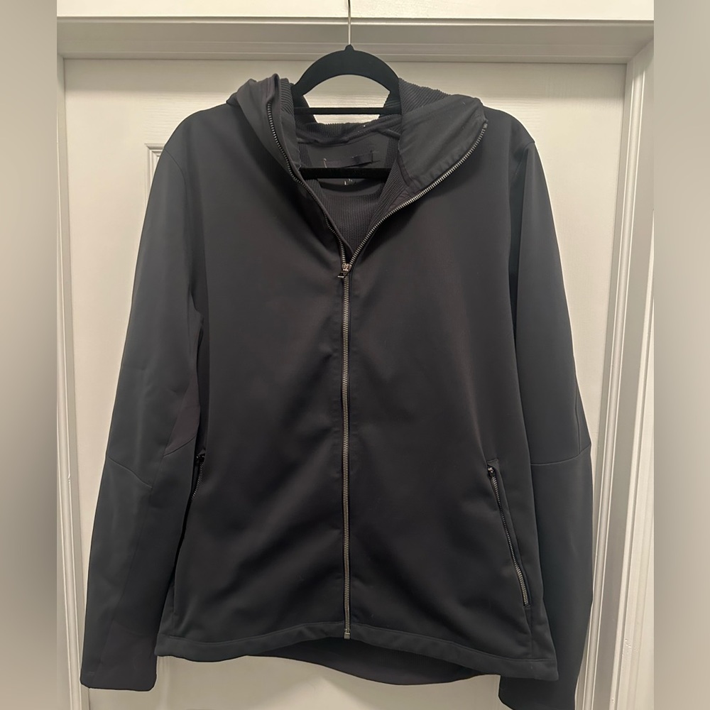 Lululemon Jacket Medium Weight- water repellant